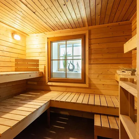 In With Mountain Views Daire Tobadill